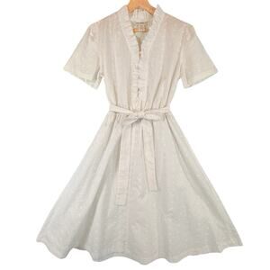 VTG White Eyelet Pinup Dress SIZE 10 Floral Embroidered Fit Flare Belted Womens